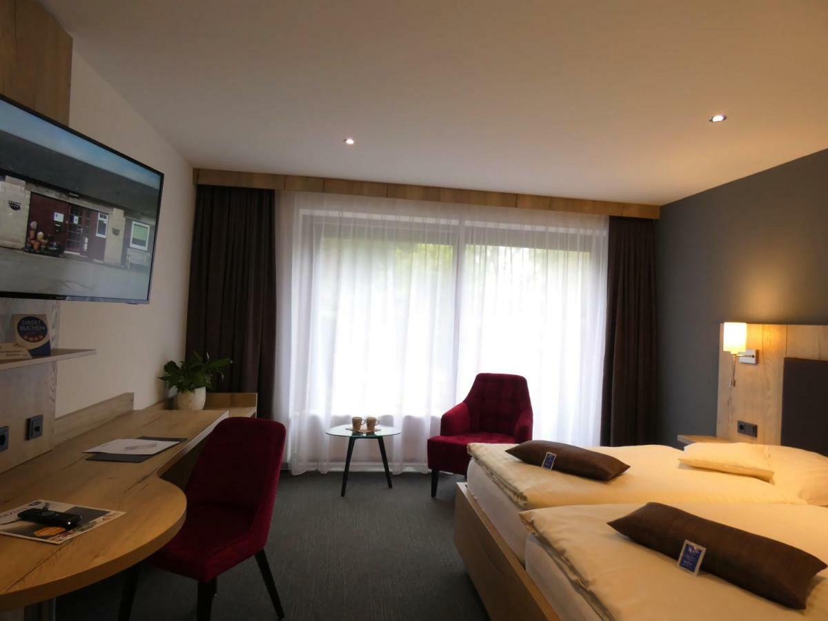 Akzent Hotel Cordes & Restaurant Am Rosengarten Sottorf エクステリア 写真