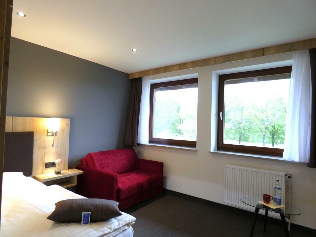 Akzent Hotel Cordes & Restaurant Am Rosengarten Sottorf エクステリア 写真