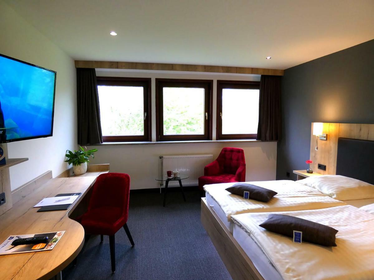Akzent Hotel Cordes & Restaurant Am Rosengarten Sottorf エクステリア 写真